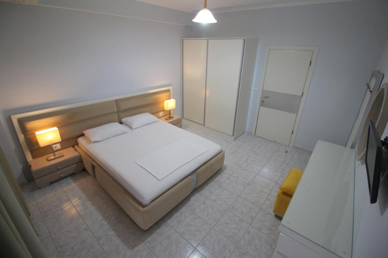 Murati Suites Саранде Екстериор снимка