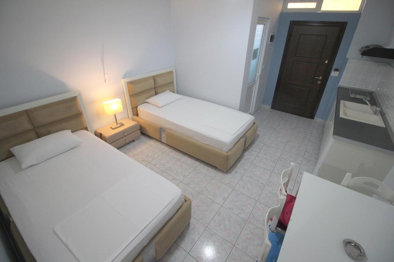 Murati Suites Саранде Екстериор снимка