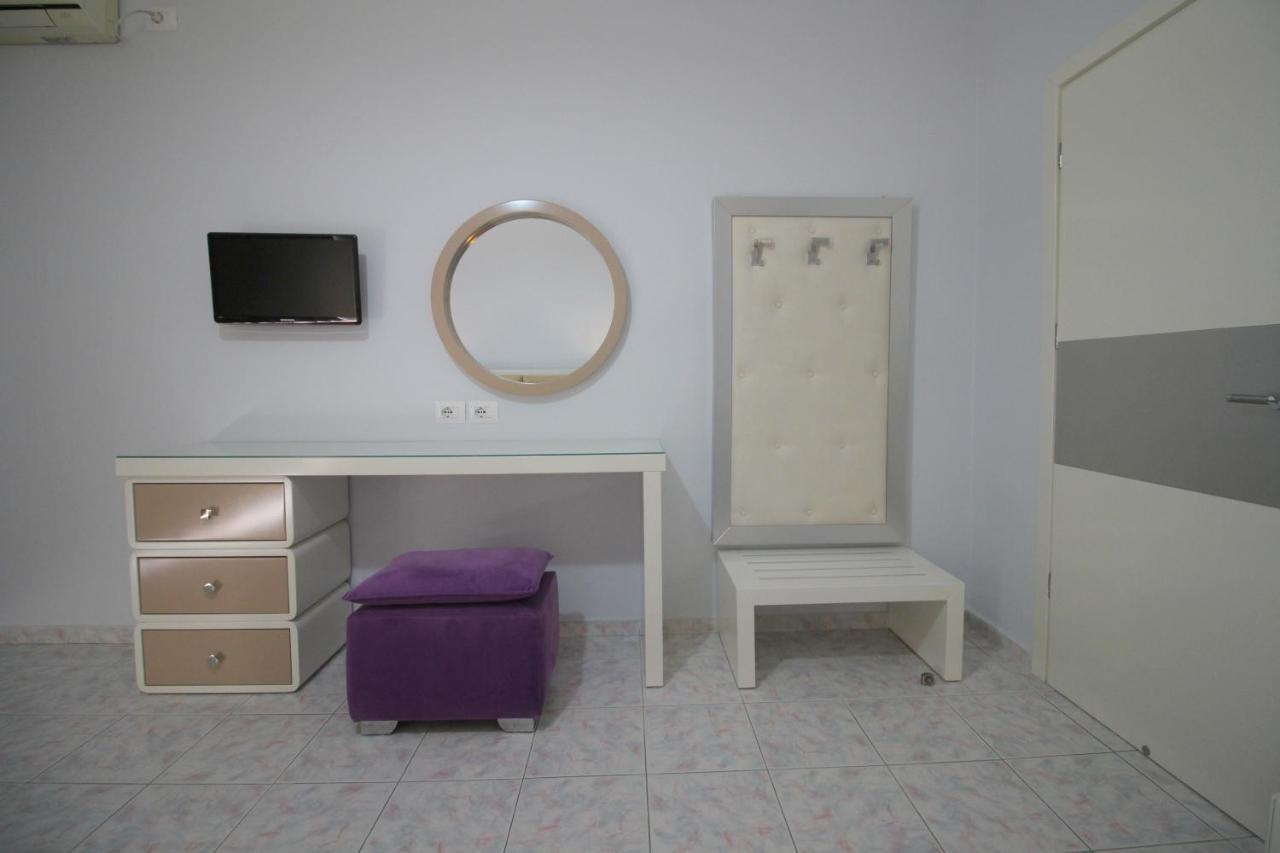 Murati Suites Саранде Екстериор снимка
